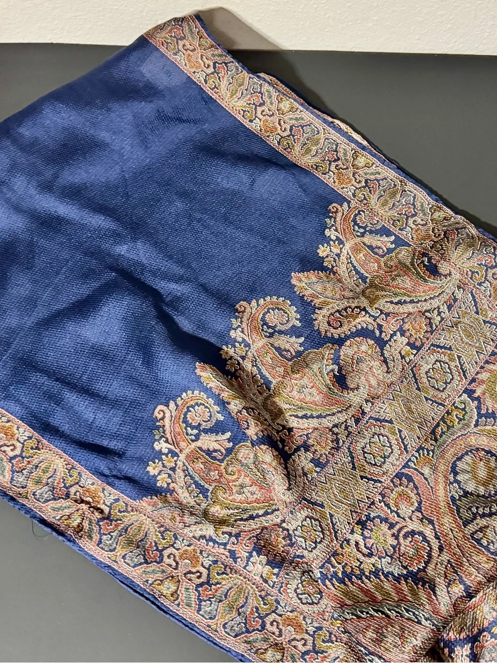 Vintage Perry Ellis Paisley Jacquard Scarf Navy Blue Wool Silk Blend Fringeless
